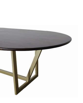 Brylee Oval Dining Table