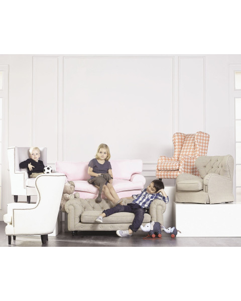 PETITE DANIEL WING CHAIR